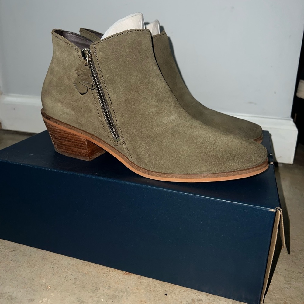 8.5 Green Cole Haan booties